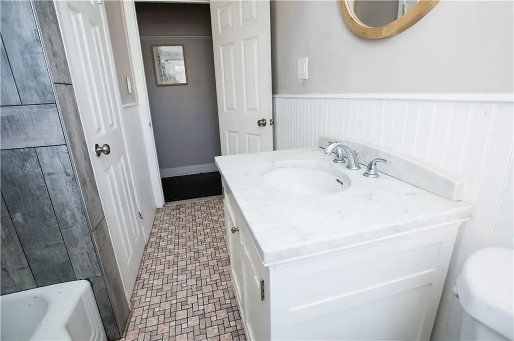 72 Columbus Street Providence RI 02908