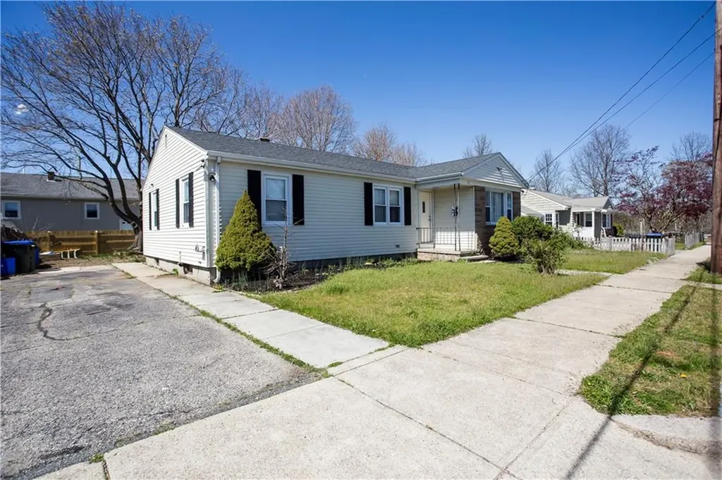 72 Columbus Street Providence RI 02908