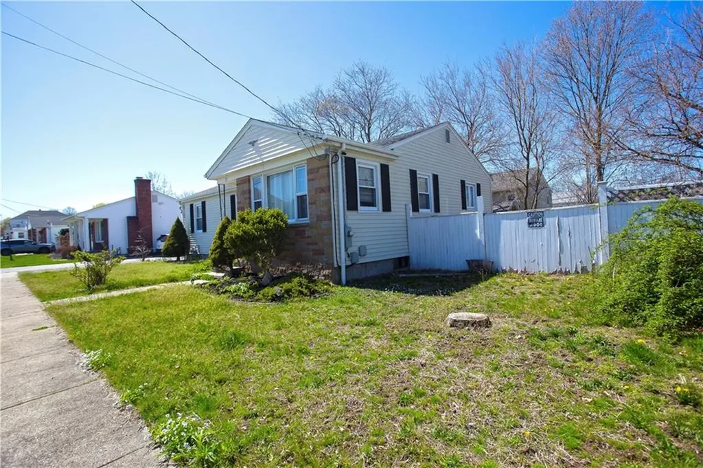 72 Columbus Street Providence RI 02908