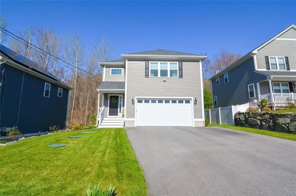 34 Hickory Road Cumberland RI 02864