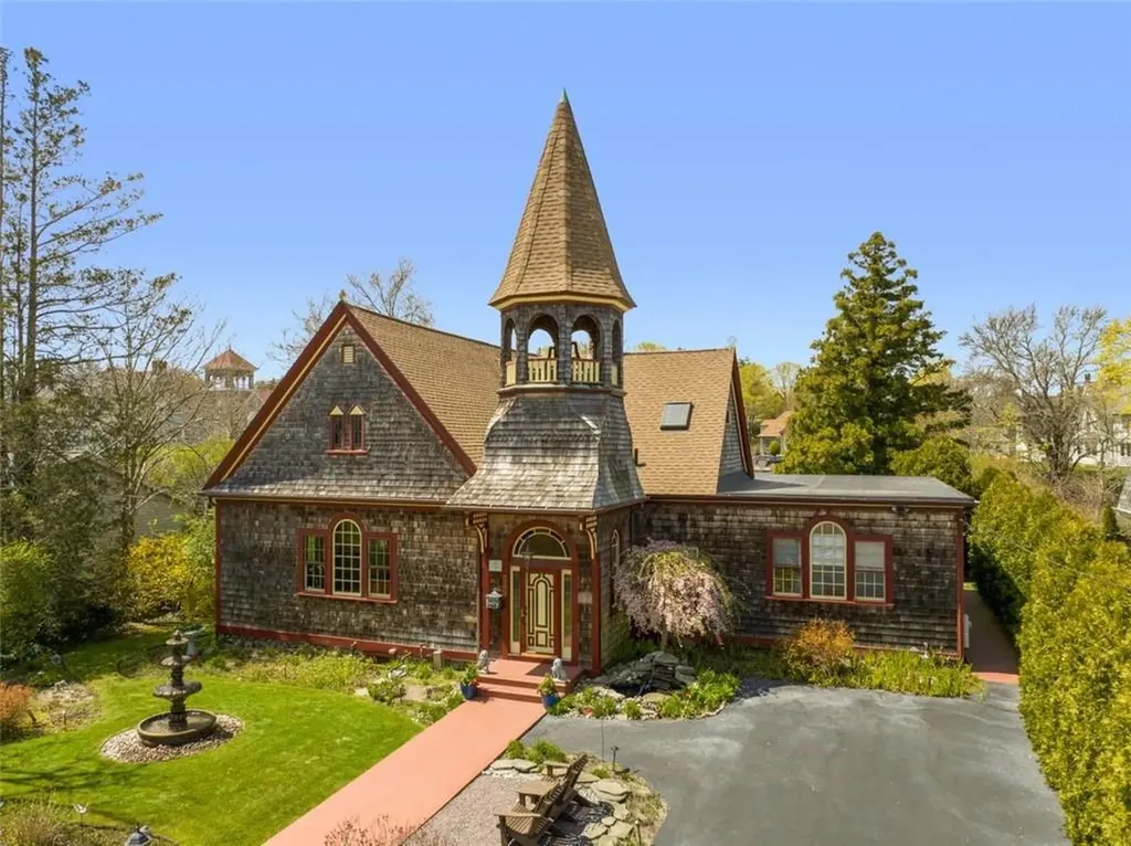 101 Caswell Street Narragansett RI 02882