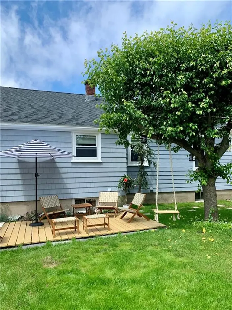 9 Loyola Terrace Newport RI 02840