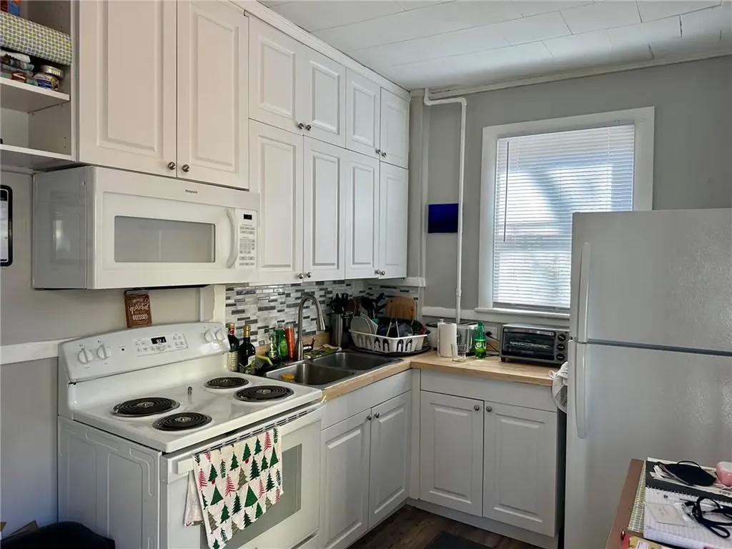 455 Carrington Avenue Woonsocket RI 02895