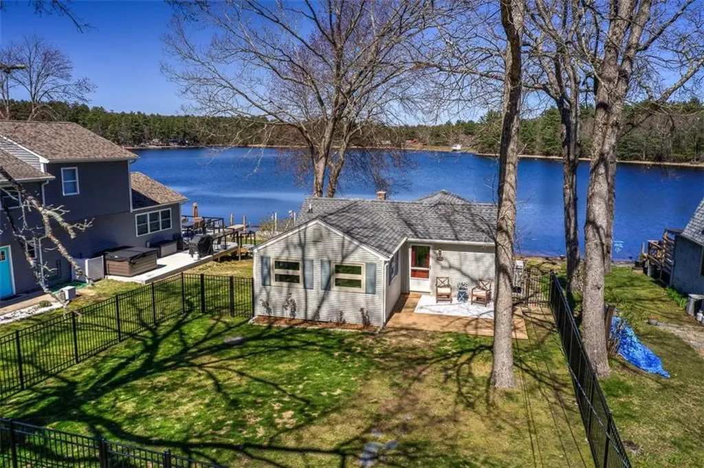 125 Reservoir Road Coventry RI 02816