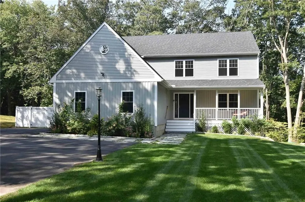 87 R Scituate Avenue Johnston RI 02919