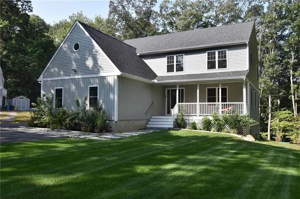 87 R Scituate Avenue Johnston RI 02919