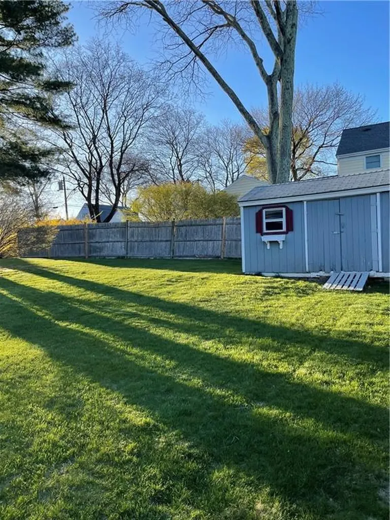 169 Hadde Avenue Cumberland RI 02864
