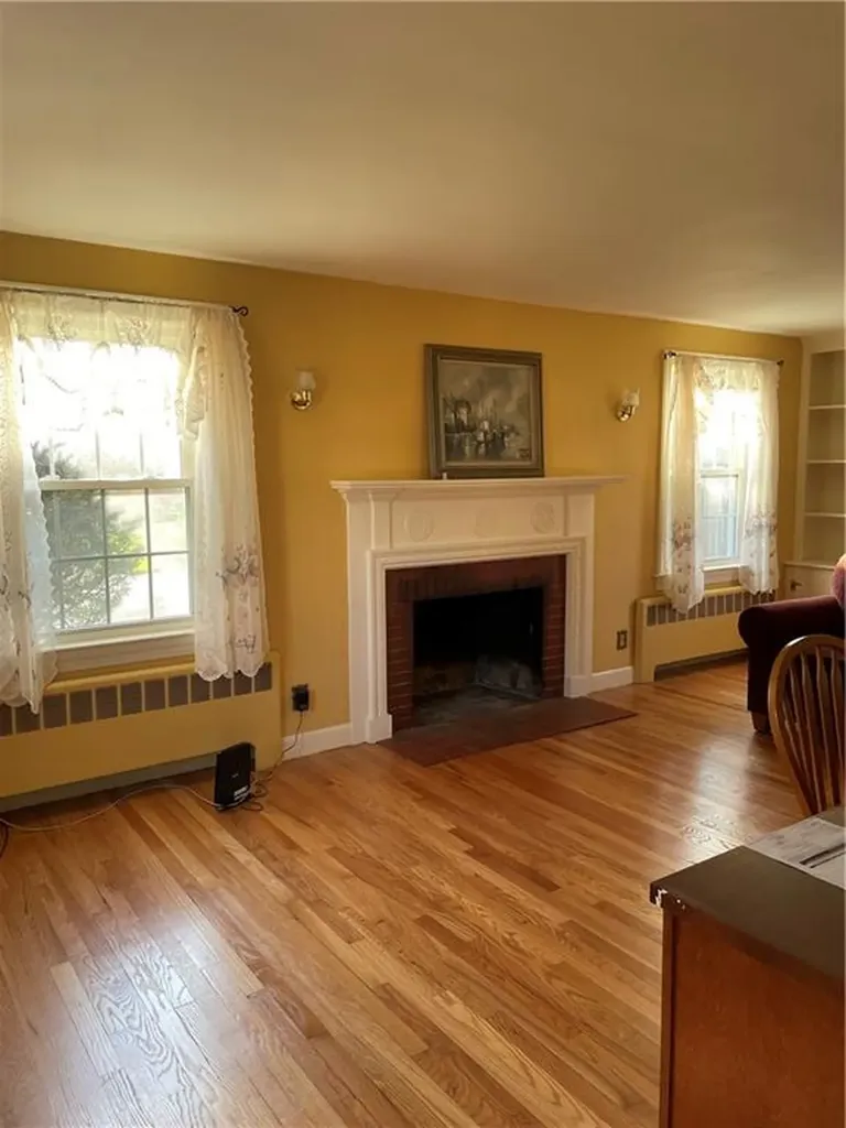 169 Hadde Avenue Cumberland RI 02864