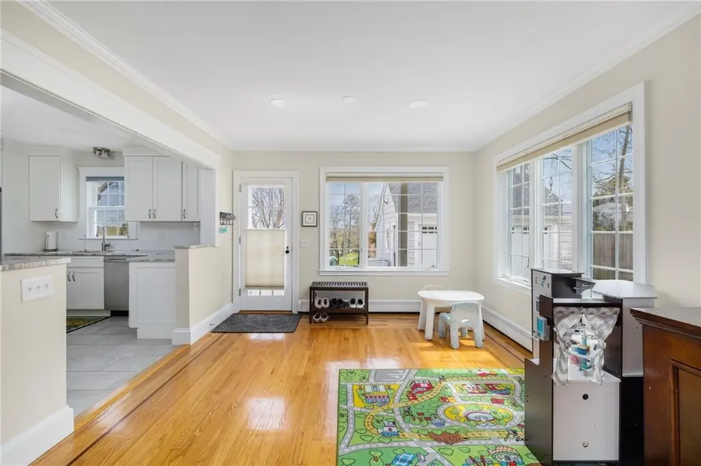 65 Grandview Avenue Lincoln RI 02865