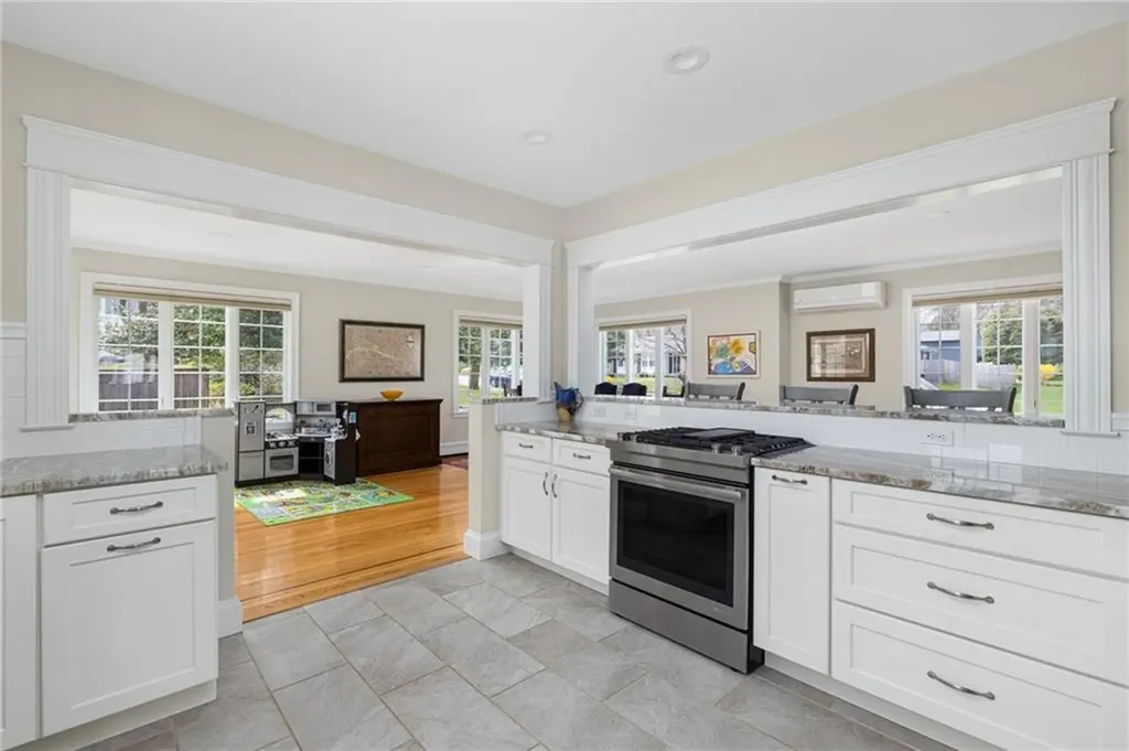 65 Grandview Avenue Lincoln RI 02865