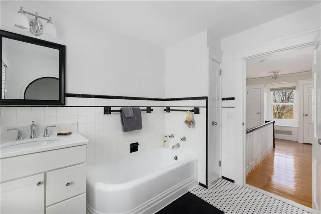 65 Grandview Avenue Lincoln RI 02865