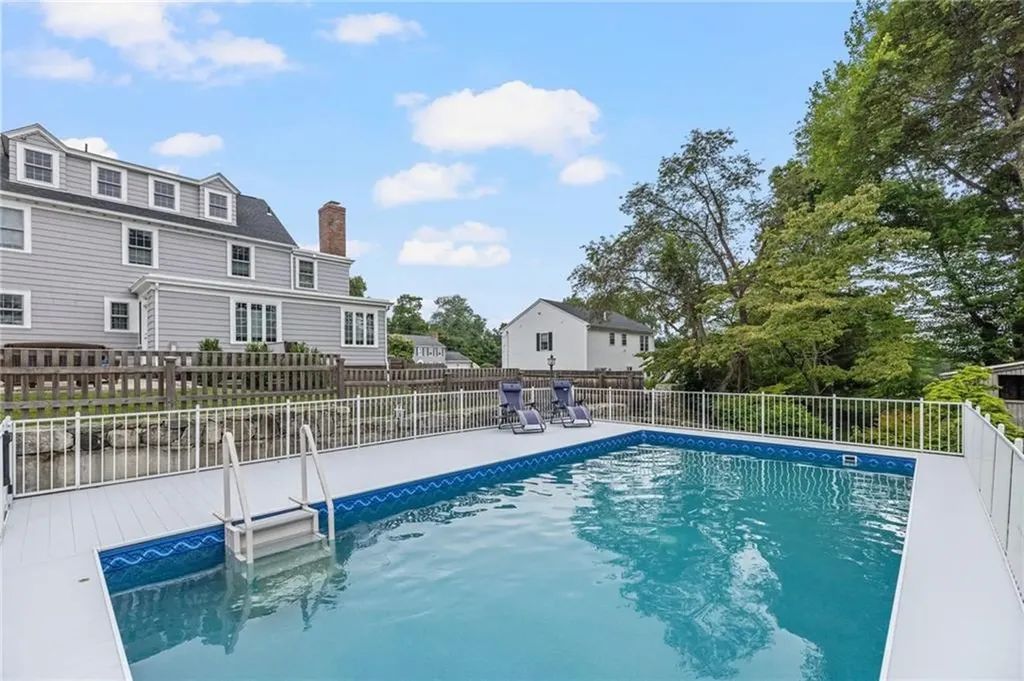 65 Grandview Avenue Lincoln RI 02865