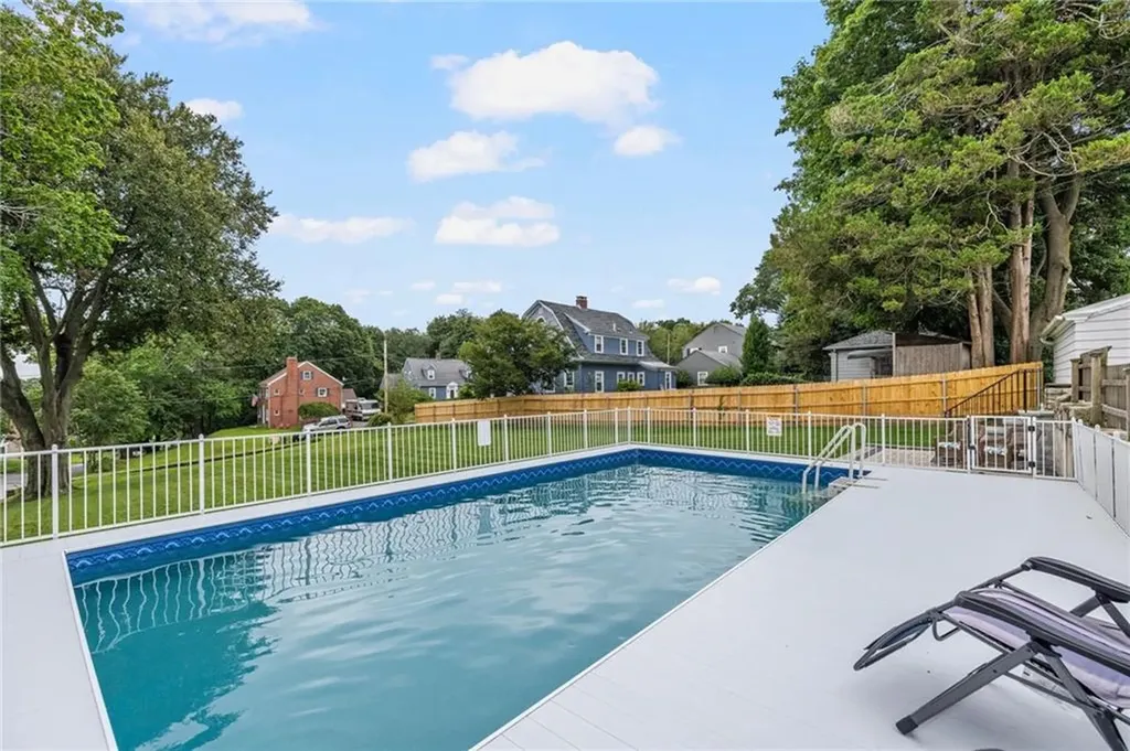 65 Grandview Avenue Lincoln RI 02865