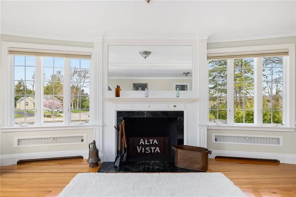 65 Grandview Avenue Lincoln RI 02865