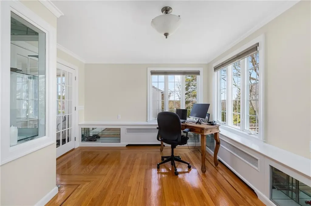 65 Grandview Avenue Lincoln RI 02865