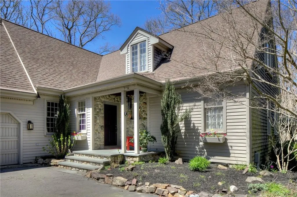 60 Morning Dove Drive Tiverton RI 02878