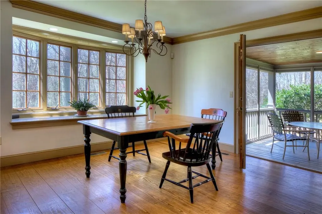 60 Morning Dove Drive Tiverton RI 02878