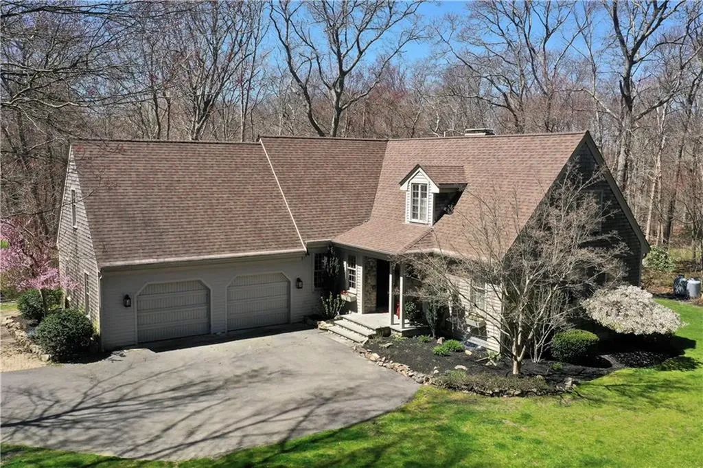 60 Morning Dove Drive Tiverton RI 02878