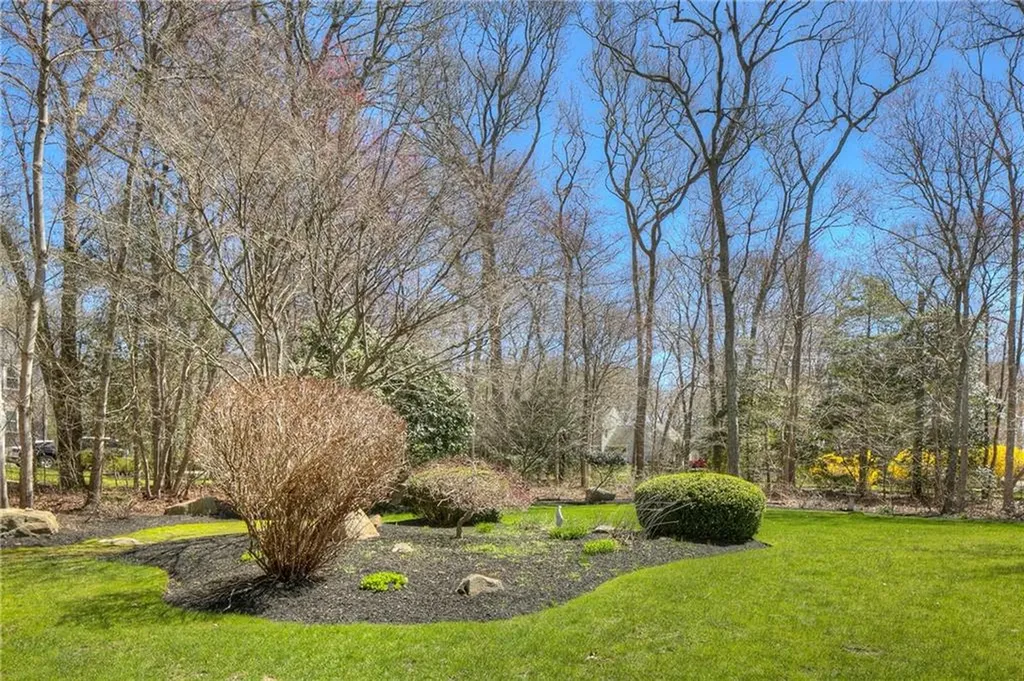60 Morning Dove Drive Tiverton RI 02878