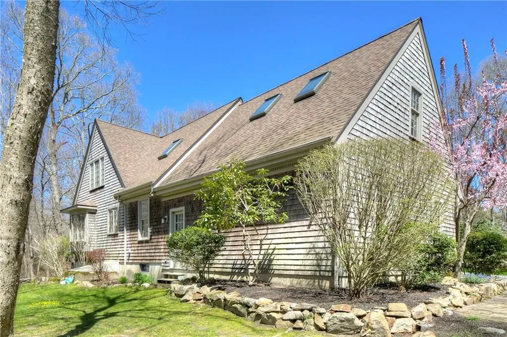60 Morning Dove Drive Tiverton RI 02878