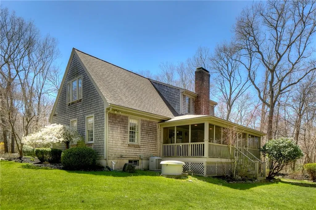 60 Morning Dove Drive Tiverton RI 02878