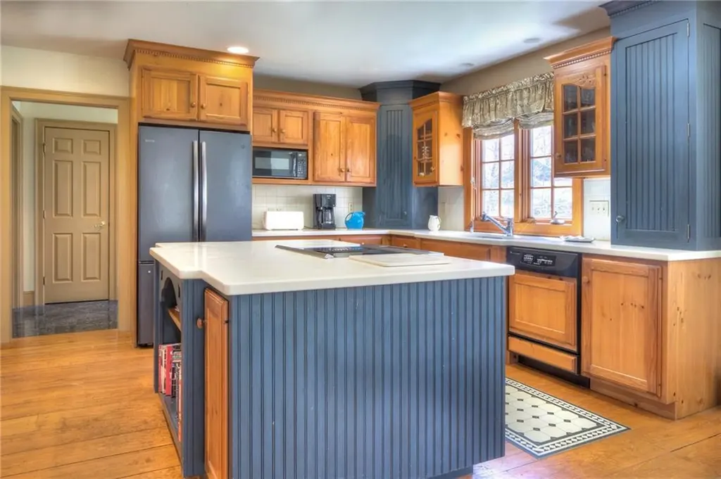 60 Morning Dove Drive Tiverton RI 02878
