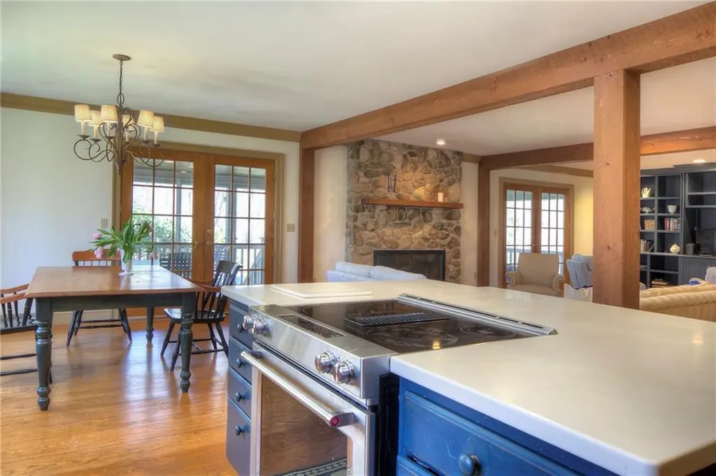60 Morning Dove Drive Tiverton RI 02878