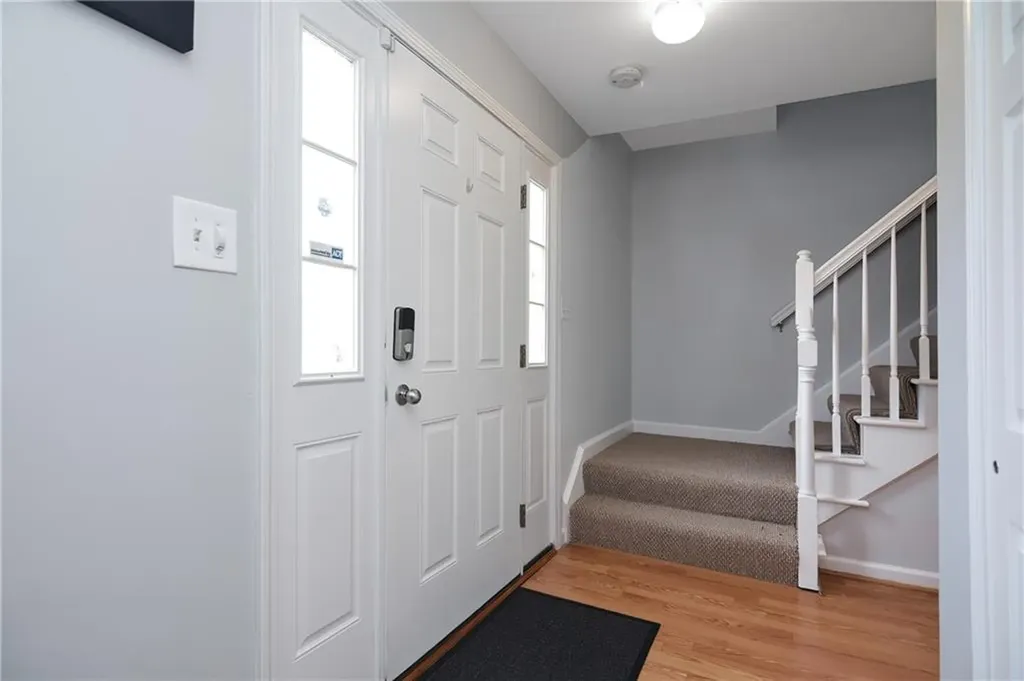 137 Stearns Street Pawtucket RI 02861