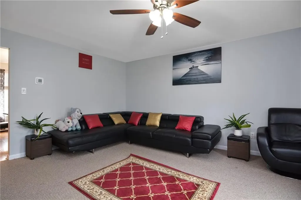 137 Stearns Street Pawtucket RI 02861