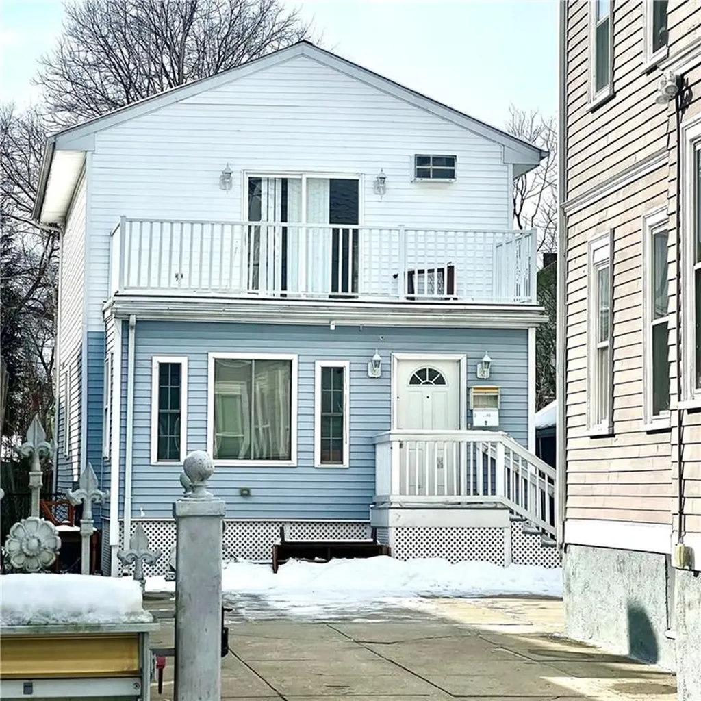156 Bridgham Street Providence RI 02909