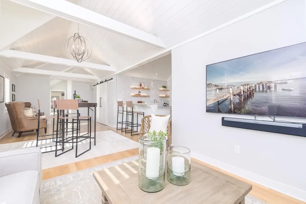 25 Fly Jib Court Jamestown RI 02835