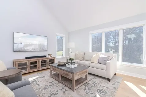 25 Fly Jib Court Jamestown RI 02835