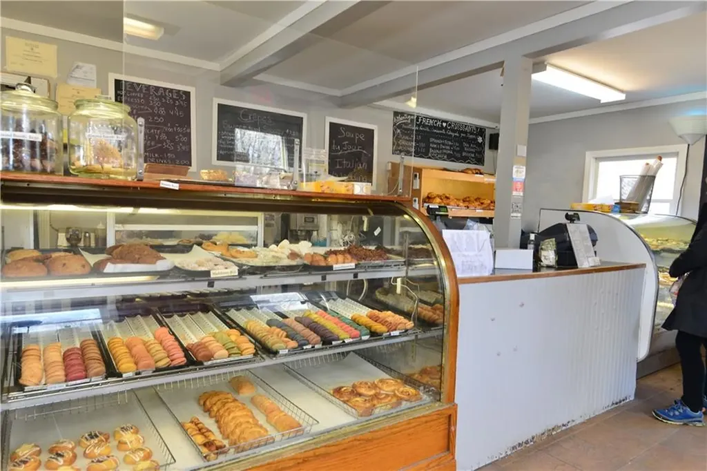 72 East Main Road Middletown RI 02842