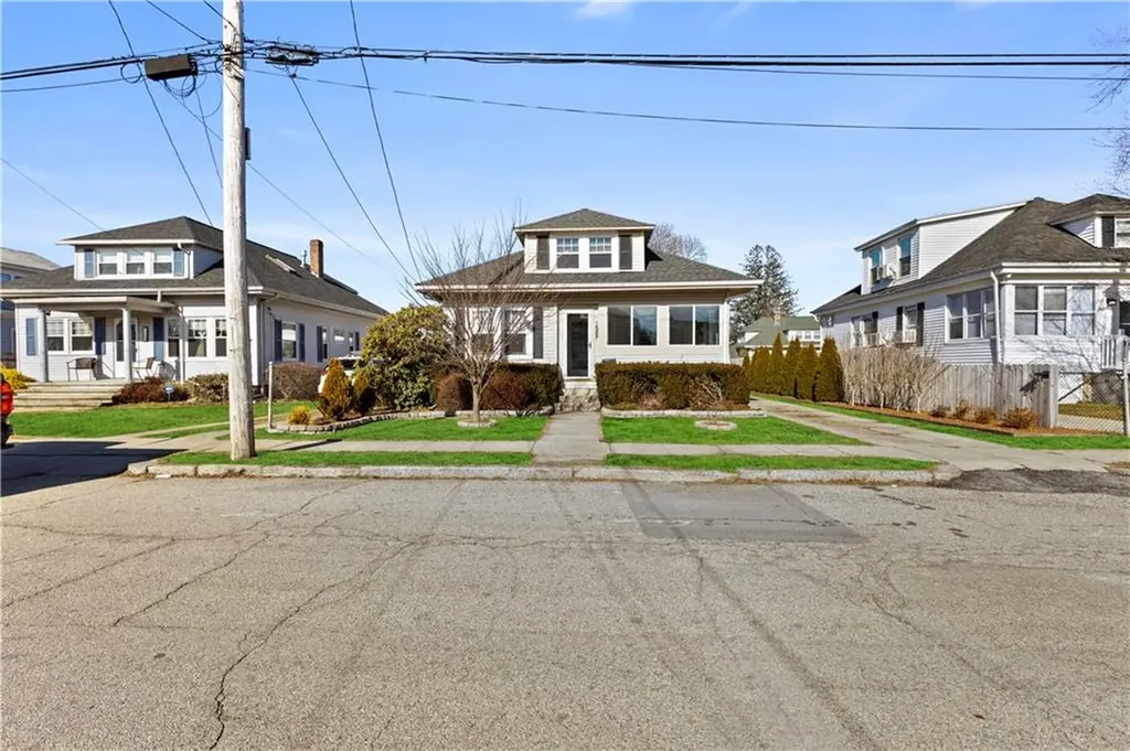 139 Ferncrest Avenue Cranston RI 02905