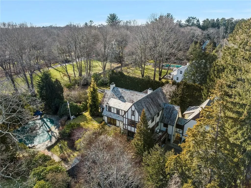 192 Cedar Street Warwick RI 02818