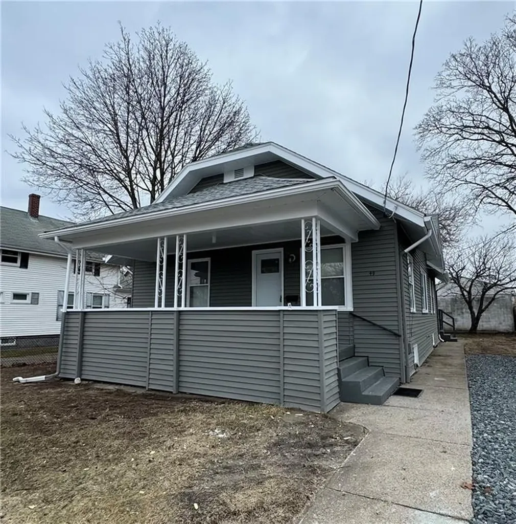 49 Linden Street Pawtucket RI 02861