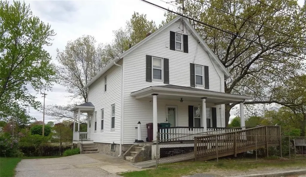 58 Williams Street Woonsocket RI 02895