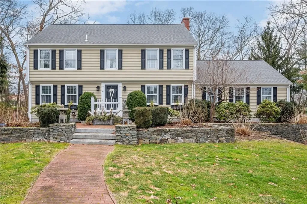 4 Anvil Drive Cumberland RI 02864