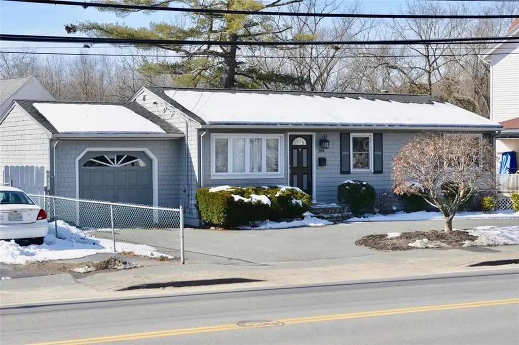 104 Wilbur Avenue Cranston RI 02920