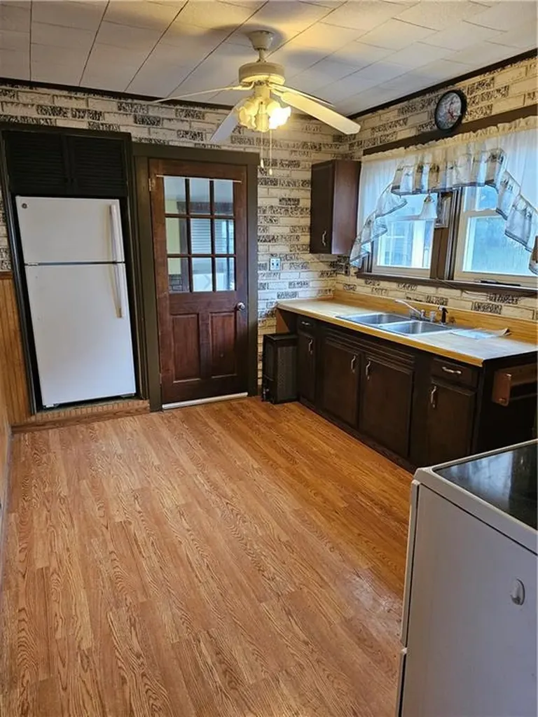 36 Cedar Avenue Portsmouth RI 02871