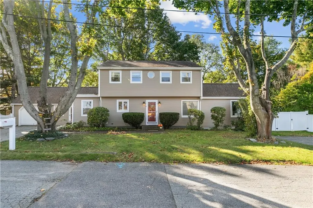 12 Corys Court Portsmouth RI 02871