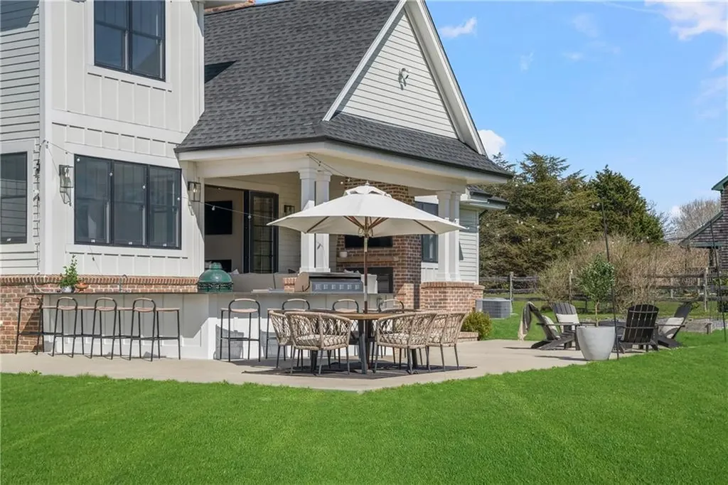 124 Cornelius Drive Middletown RI 02842