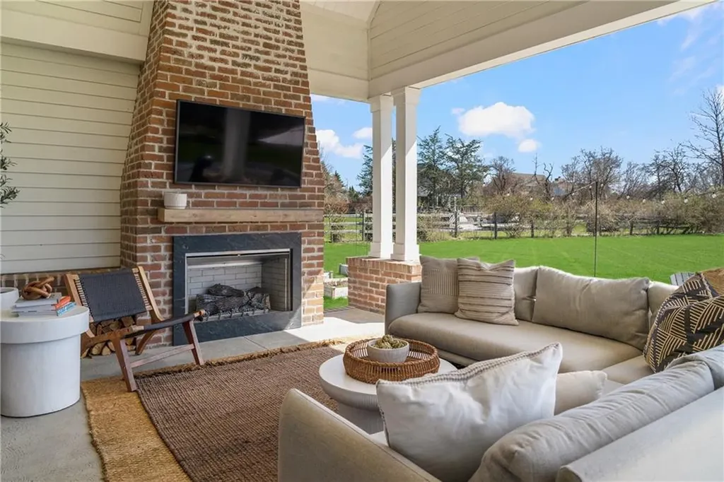 124 Cornelius Drive Middletown RI 02842