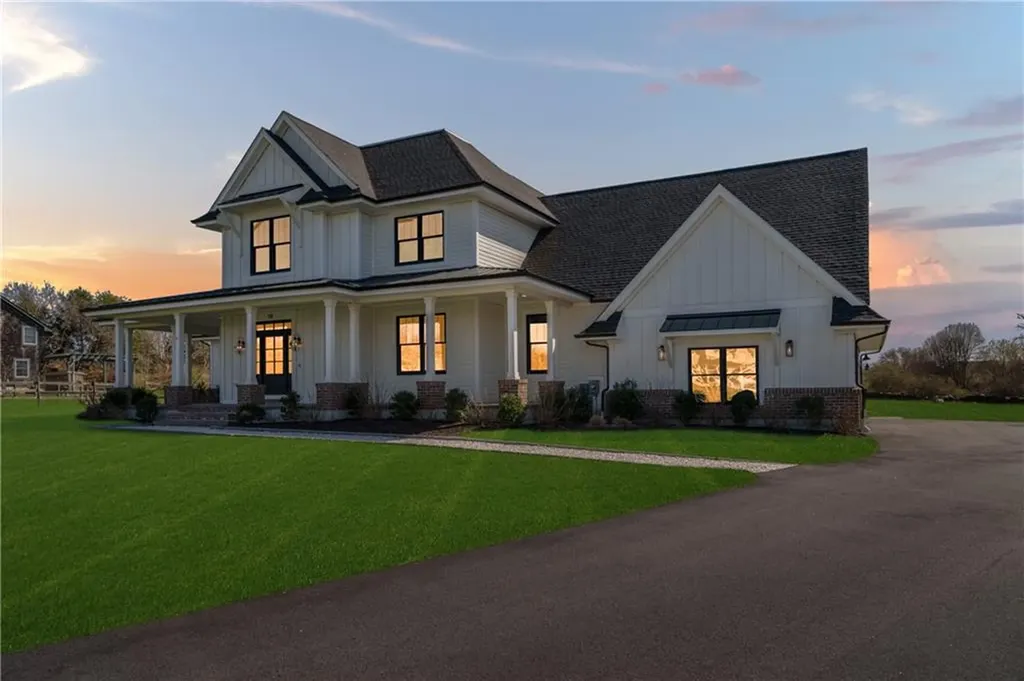 124 Cornelius Drive Middletown RI 02842