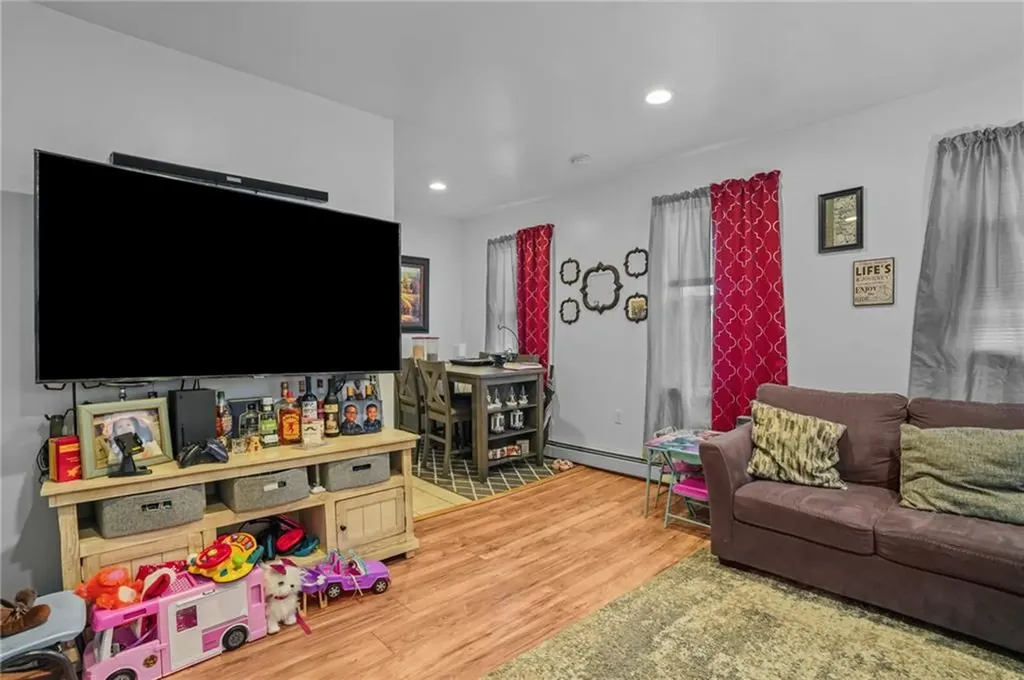 344 Willard Avenue Providence RI 02907