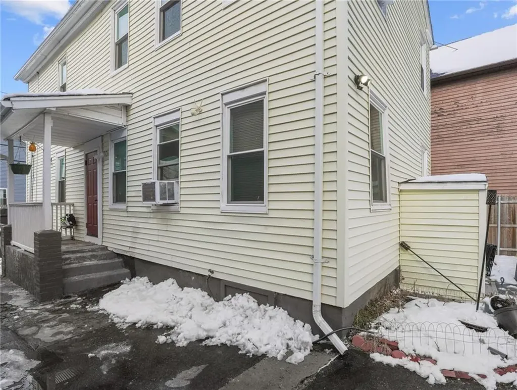344 Willard Avenue Providence RI 02907