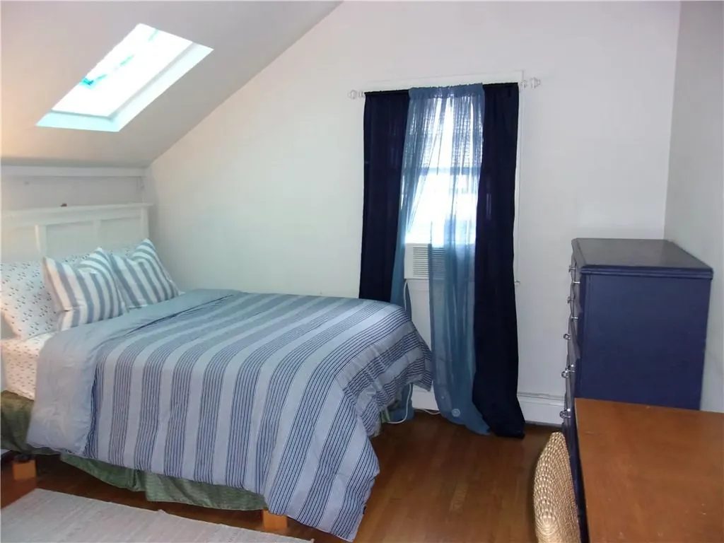 22 Dixon Street Newport RI 02840