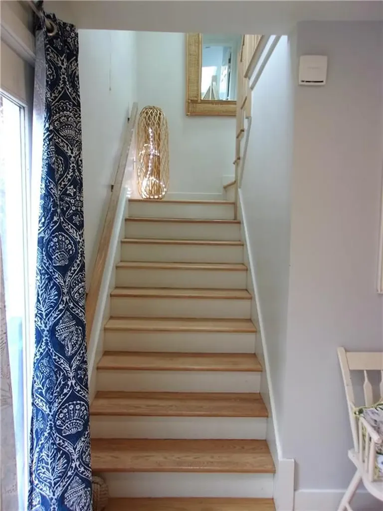 22 Dixon Street Newport RI 02840