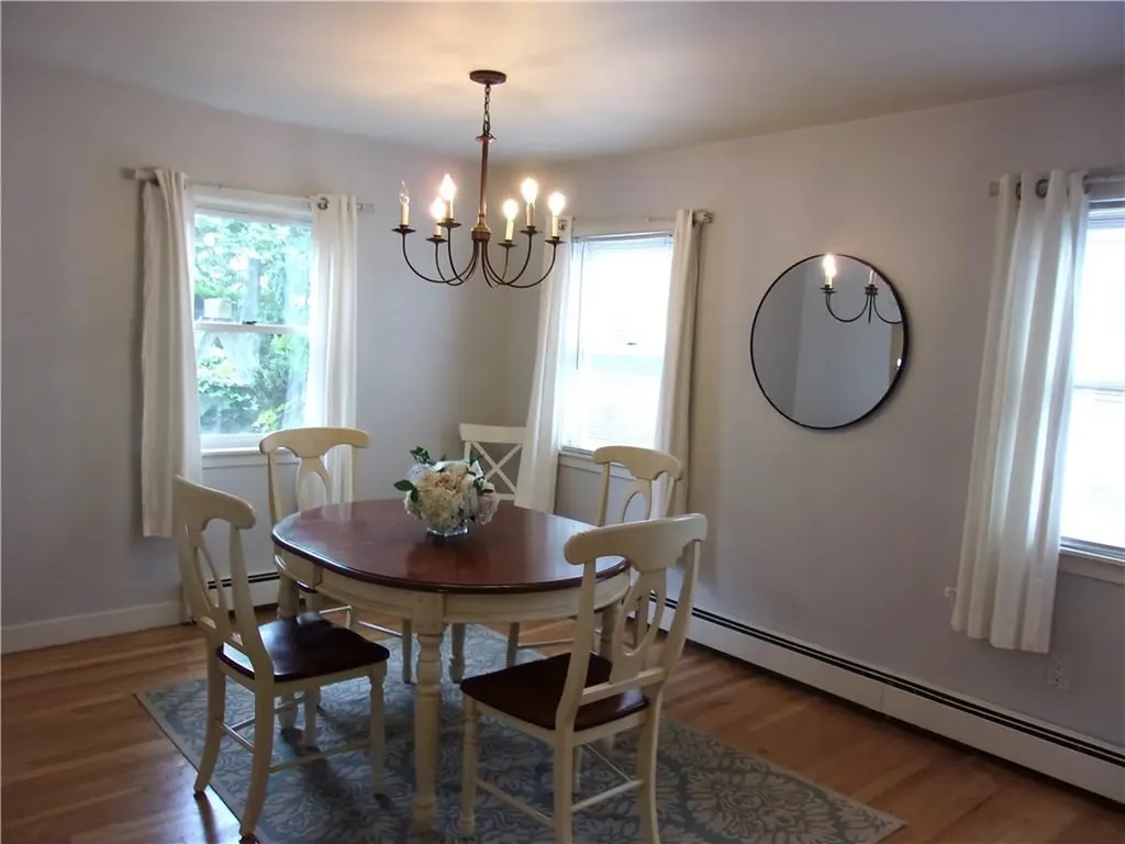 22 Dixon Street Newport RI 02840