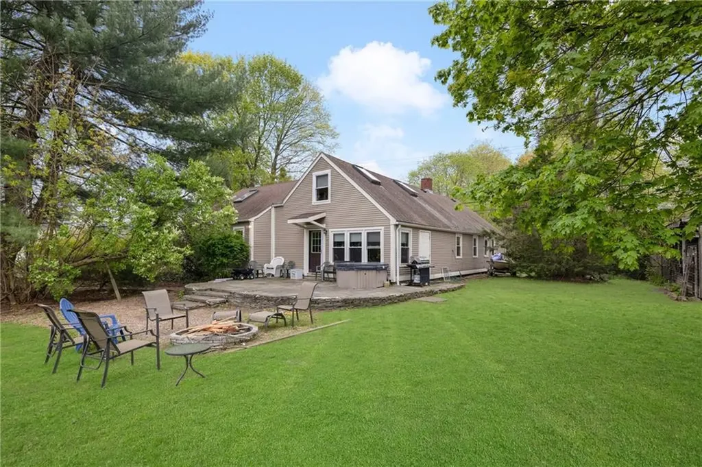 1707 Diamond Hill Road Cumberland RI 02864